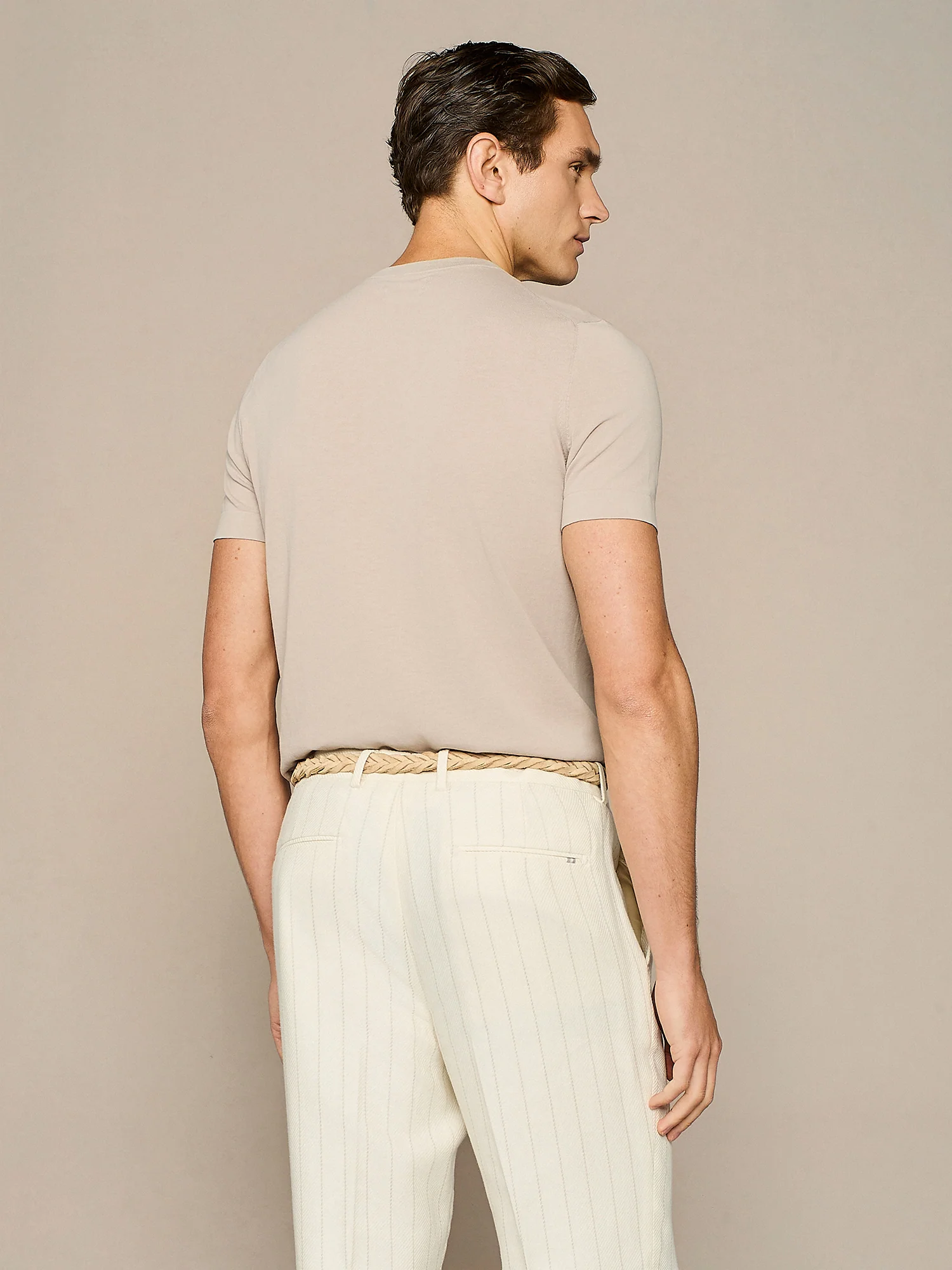 T-shirt crepe in maglia taupe - Image 4